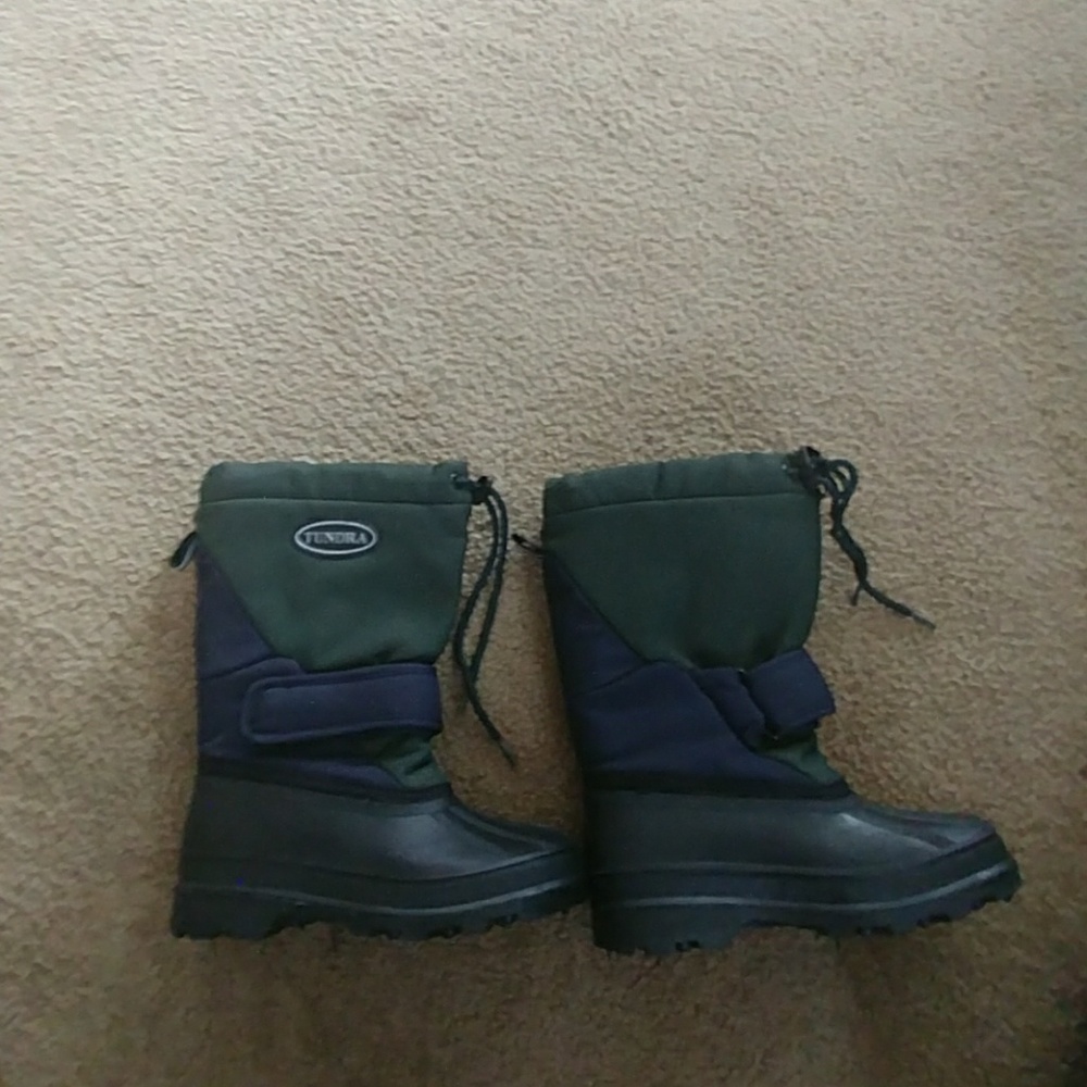Boys snow boots